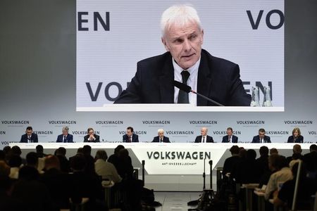 Le président du directoire de VW n'exclut pas des discussions de fusion avec Fiat
