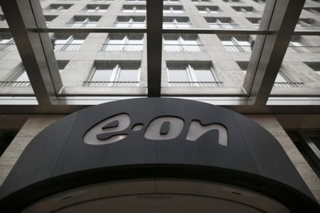 Marché : E.ON promet de réduire sa dette après une perte de 16 milliards d'euros