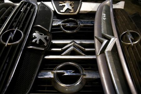 Avec Opel, PSA mieux armé pour conquérir le monde, dit Peugeot