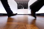 L'Europe recule un peu à mi-séance, Wall Street devrait suivre