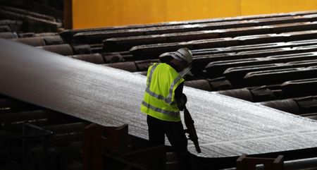 Les Etats-Unis imposent des taxes à des importations d'acier d'Europe et d'Asie