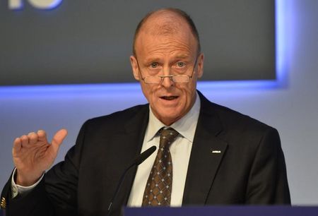 Airbus: Enders songe à un nouveau mandat, pas près de la retraite
