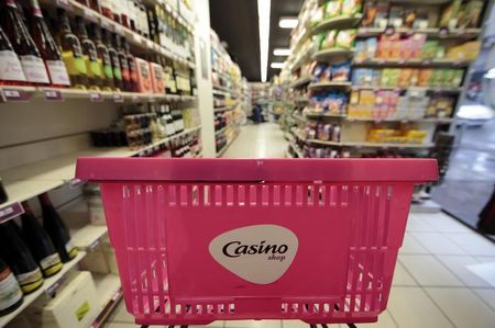 La DGCCRF demande 2 millions d'euros d'amende contre Casino et Intermarché
