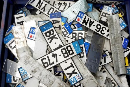 France: Immatriculations de voitures neuves en baisse de 6% en avril
