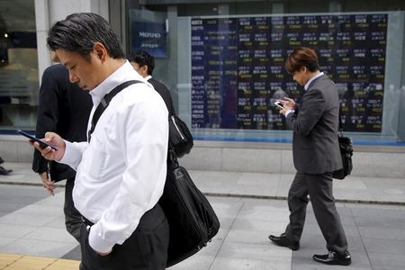 Tokyo : Tokyo finit sans grand changement