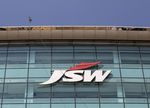 Le consortium mené par JSW relève son offre sur l'aciérie d'Ilva