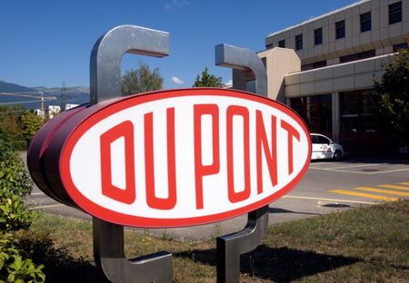 Feu vert des autorités US à la fusion DuPont/Dow Chemical