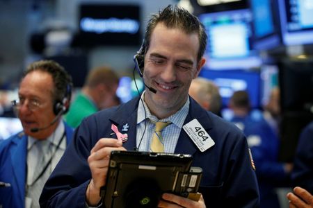Wall Street : Le Dow Jones finit en hausse de 0,16 %, le Nasdaq  perd 0,13%