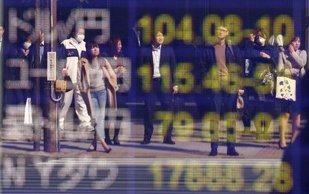 Tokyo : Tokyo finit en hausse de 0,74%