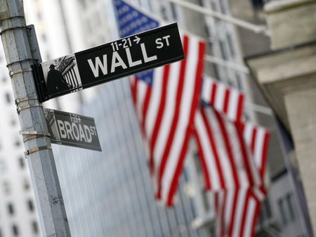 Wall Street : Wall Street finit irrégulière après de nouveaux records