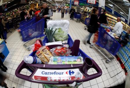 Carrefour: Franchise et travail dominical envisagés pour les hypers