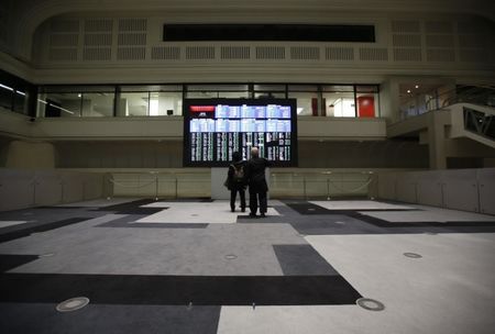 Tokyo : Tokyo finit en repli de 0,33%, hausse du yen, recul des techs