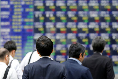 Tokyo : Le Nikkei finit en hausse de 1,05%, plus haut depuis août 2015