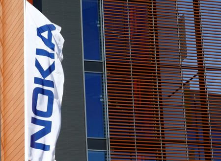 Nokia veut supprimer jusqu'à 310 postes et arrête sa caméra 3D