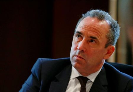 Marché : Mise en examen requise pour un ex-dirigeant de Lafarge