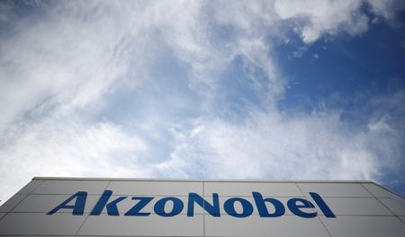 Akzo discute toujours avec 3-4 candidats pour sa chimie fine