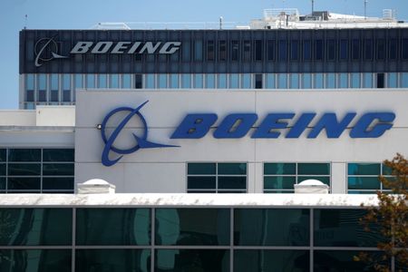 Marché : Boeing dévoile un prototype d'appareil de fret électrique