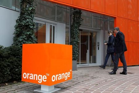 Orange accélère en 2017, la France retrouve la croissance