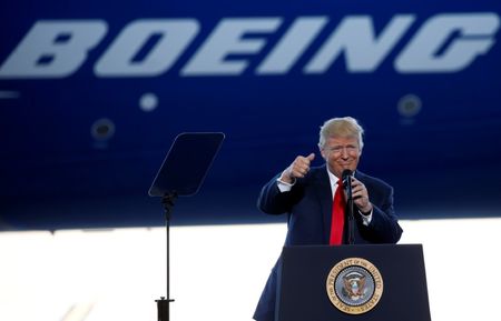 Marché : Trump visitera une usine Boeing pour vanter sa réforme fiscale