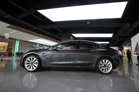 Marché : Tesla a porté la production de la Model 3 à 2.000 unités/semaine