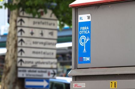 La CDP doit prendre 5% au plus de Telecom Italia