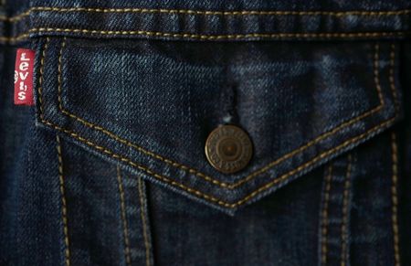 Levi Strauss poursuit Kenzo sur des étiquettes de poches de jeans