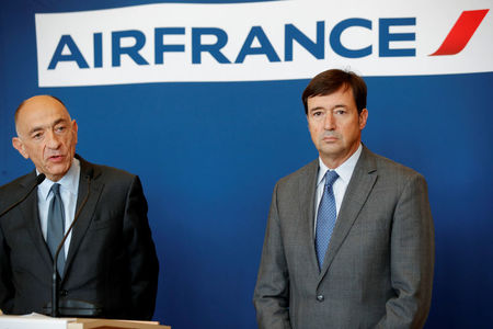 Marché : Air France consulte les salariés, le PDG met son poste dans la balance