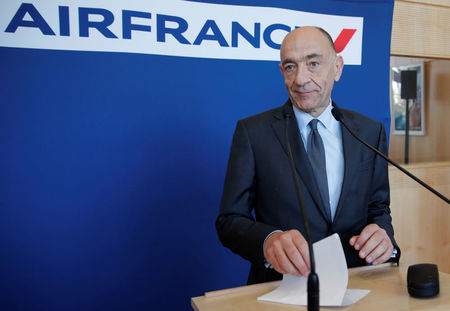 Marché : Air France-KLM: Une délicate transition pour sortir de l'ornière