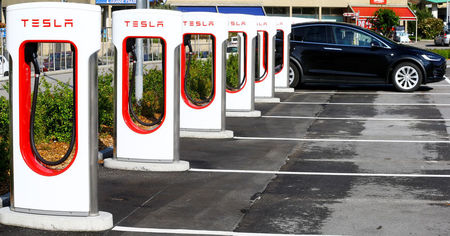 Marché : Tesla promet d'améliorer le freinage de sa Model 3