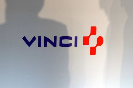 Vinci a contacté des fonds en vue de la privatisation d'ADP