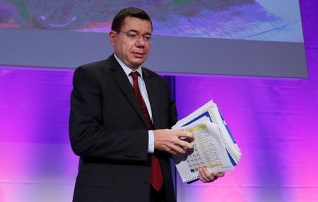 Le directeur financier de PSA va rejoindre Sanofi