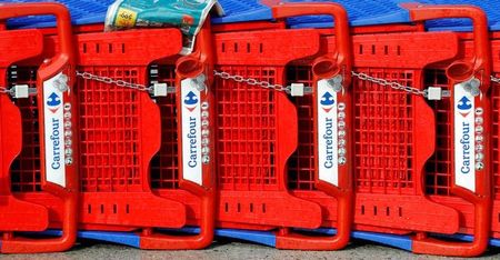 Carrefour fait mieux qu'attendu au premier semestre et stabilise sa marge