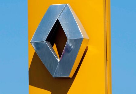 Renault: CA et marge records au 1er semestre malgré les changes et l'acier