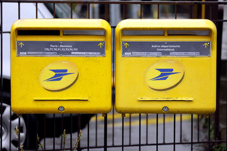 Marché : Le Maire confirme que la CDC contrôlera La Poste