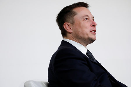 Marché : Musk va quitter la présidence du CA de Tesla, restera DG