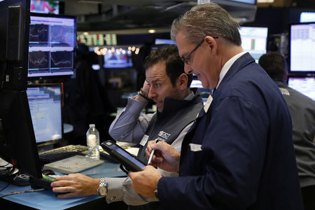 Wall Street : A Wall Street, le Dow perd 0,35%, le Nasdaq abandonne 0,87%