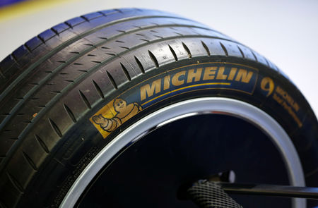 Michelin abaisse ses prévisions de marché, CA meilleur que prévu