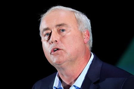STMicroelectronics vise une hausse à 2 chiffres des ventes 2018