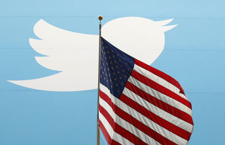 Trump accuse Twitter de partialité