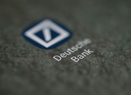 Marché : Deutsche Bank dans le vert en 2018 après un quatrième trimestre encore fragile