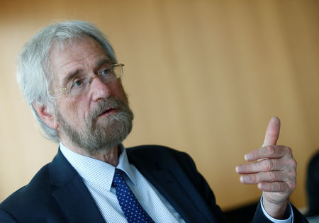 Marché : La BCE fera le point sur les prêts des banques en mars, dit Praet
