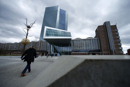 Marché : La BCE prête à adapter sa politique monétaire, si nécessaire, dit Villeroy