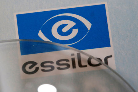 EssilorLuxottica: Un chasseur de têtes pour recruter un nouveau DG-sces