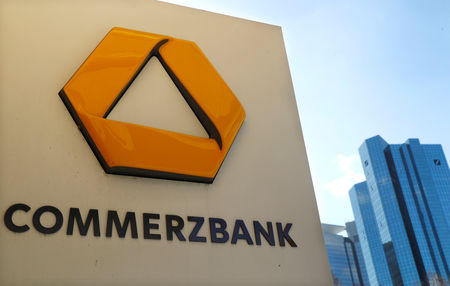 Marché : Commerzbank promet une décision rapide sur Deutsche Bank