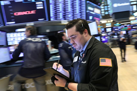 Wall Street : Le Dow Jones cède 0,50%, le Nasdaq gagne 0,20%