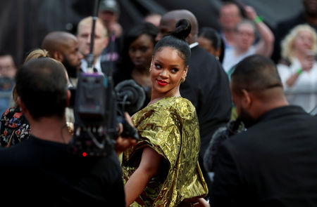 LVMH va lancer une marque de mode avec la chanteuse Rihanna