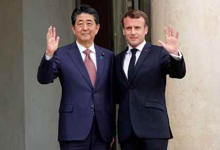 Renault-Nissan: Macron dira à Abe son souhait de faire avancer l'alliance