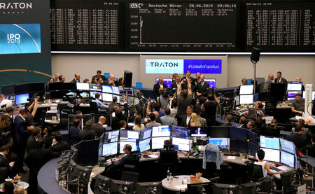 Débuts boursiers ternes pour Traton, filiale de Volkswagen