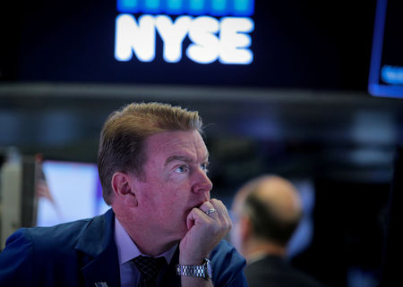 Wall Street : Wall Street hésite après des indicateurs décevants et avant Powell