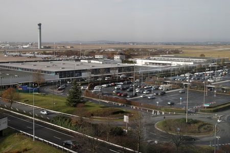 L'aéroport de Roissy envisage de fermer son terminal 3, rapporte Europe 1